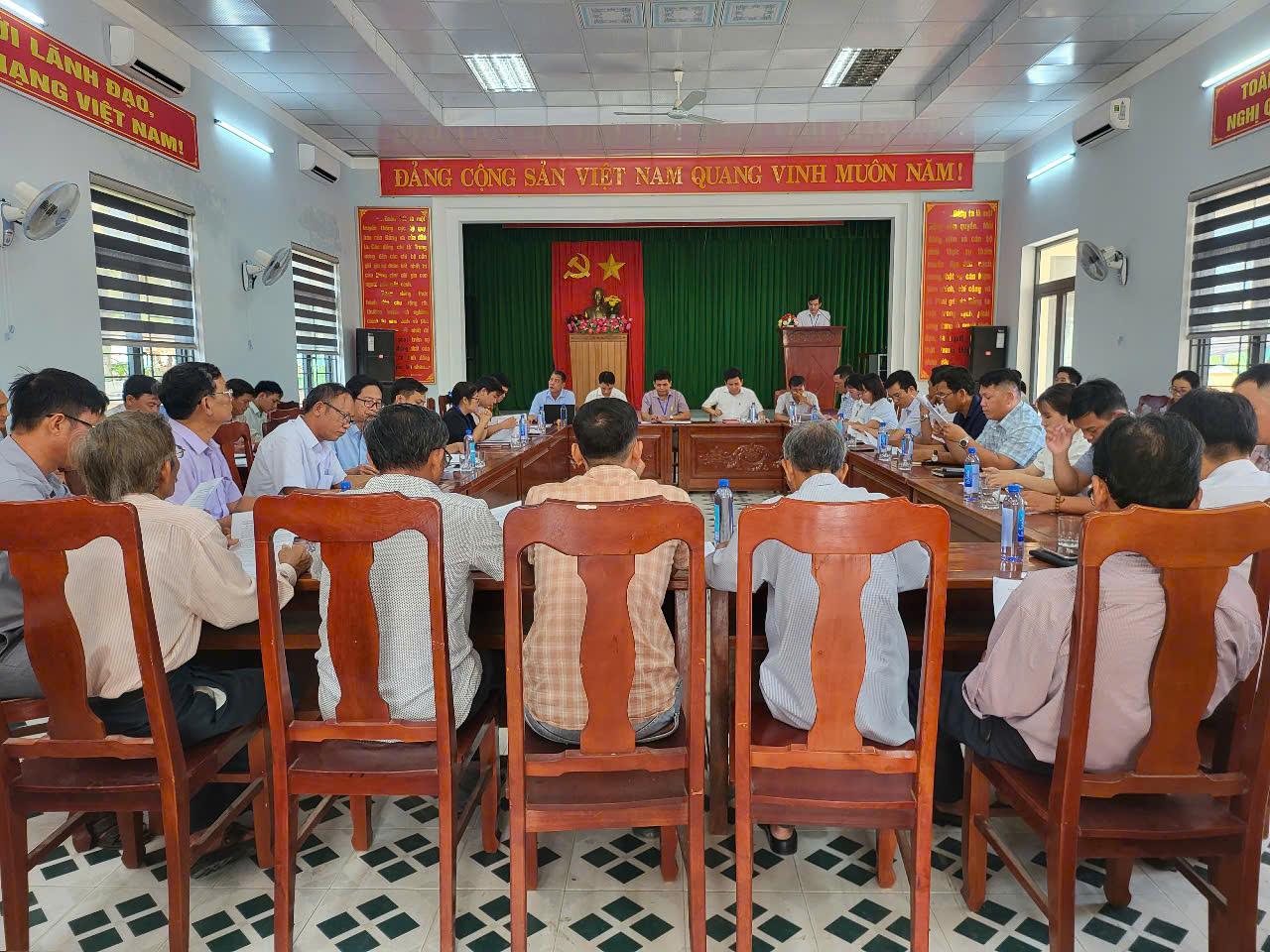 Toàn cảnh hội nghị